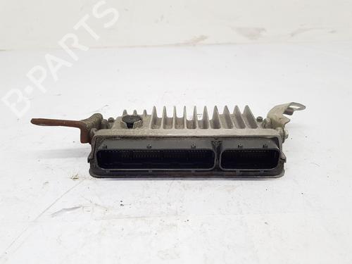 Used Engine control unit (ECU) Engine control unit (ECU) TOYOTA YARIS (_P13_) 1.3 (NSP130_, NSP130) (99 hp) 33834053 33834053