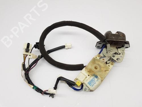Used Tailgate lock Tailgate lock NISSAN X-TRAIL I (T30) 2.2 dCi 4x4 (136 hp) 35933915 35933915