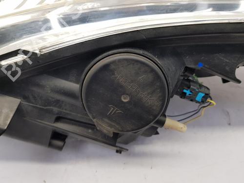 Right headlight RENAULT CLIO IV (BH_) 0.9 TCe 90 (BHNF, BHMA, BHMH, BHJK, BHJR) | BP28827642C29