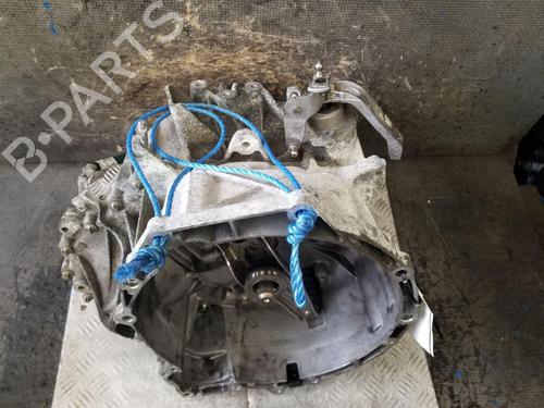 Caja de cambios BMW 2 Gran Tourer (F46) 218 i (136 hp) 32331970