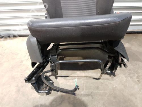 Right front seat FORD TRANSIT COURIER B460 Box Body/MPV 1.5 TDCi | BP22680133C16 