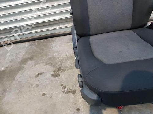 Right front seat VW CRAFTER Van (SY_, SX_) | BP30948749C16 - Image 3