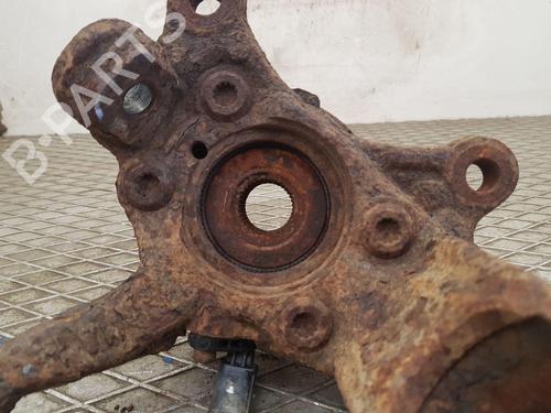 Right front steering knuckle VW CADDY III Box Body/MPV (2KA, 2KH, 2CA, 2CH) 1.6 TDI | BP27579507M26 