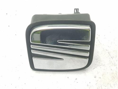 Used Tailgate handle Tailgate handle SEAT IBIZA IV (6J5, 6P1) 1.4 (85 hp) 35772134 35772134