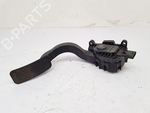 Used Pedal Pedal TESLA MODEL 3 (5YJ3) EV AWD (351 hp) 35716573 35716573