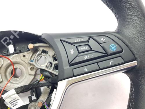 Steering wheel NISSAN JUKE (F16_) DIG-T 117 | BP22678917C49 