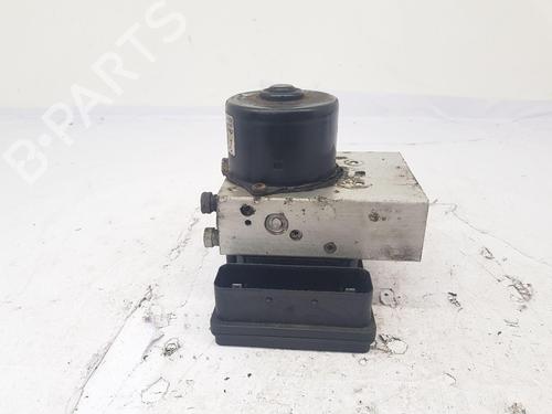 Used ABS pump ABS pump VOLVO XC90 I (275) D5 AWD (185 hp) 33889653 33889653