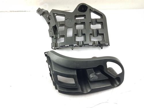 Used Rear bumper bracket PEUGEOT 2008 II (UD_, US_, UY_, UJ_, UR_, UC_) 1.2 PureTech 130 (USHNS, URHNS) (130 hp) 30581046