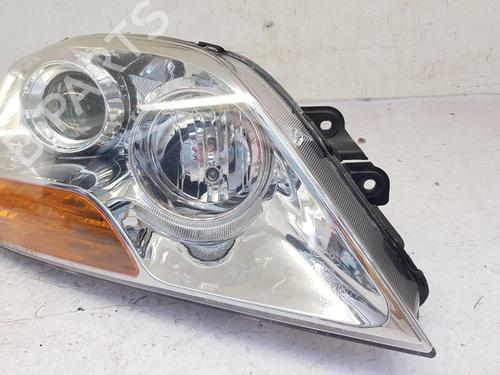 Right headlight KIA SORENTO I (JC) 2.5 CRDi | BP26533423C29 