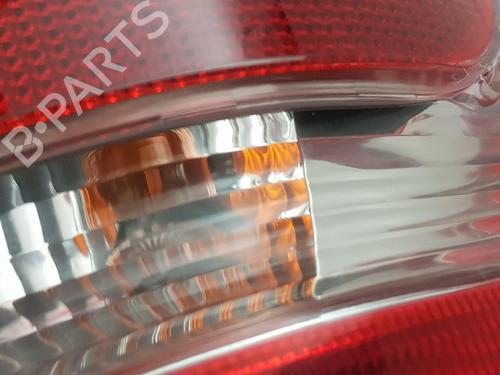 Right taillight MERCEDES-BENZ C-CLASS (W203) C 200 Kompressor (203.045) | BP28119884C35 
