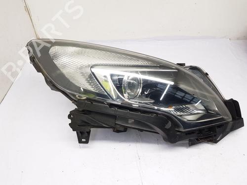 Used Right headlight Right headlight VAUXHALL ZAFIRA Mk III (P12) 1.4 (75) (140 hp) 32251991 32251991