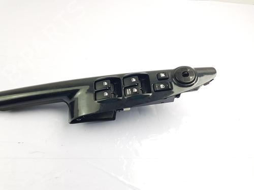 Right front window switch HYUNDAI TUCSON (JM) 2.0 CRDi All-wheel Drive | BP25839867I26 