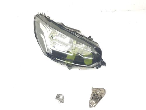 Used Right headlight PEUGEOT 208 II (UB_, UP_, UW_, UJ_) 1.5 BlueHDI 100 (102 hp) 32149164