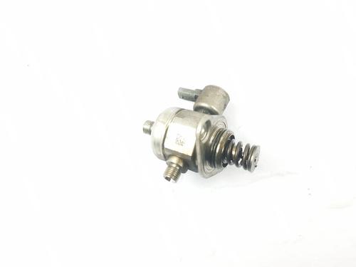 Used Fuel pump BMW 4 Coupe (F32, F82) M4 Competition (450 hp) 27689522