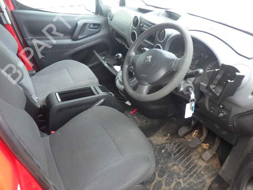 Left headlight PEUGEOT PARTNER Box Body/MPV 1.6 HDi | BP33056777C28 - Image 13