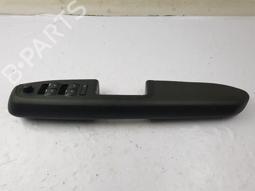 right-front-window-switch-audi-a4-b7-8ec-2004-2005-2006-2007-2008-2009-39140332 main image