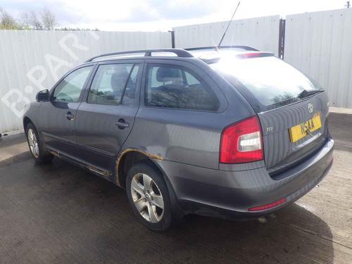 Right front window switch SKODA OCTAVIA II Combi (1Z5) 1.9 TDI | BP38268458I26 - Image 10