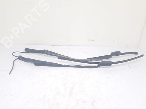 Used Front windshield wiper arm Front windshield wiper arm TESLA MODEL 3 (5YJ3) EV AWD (351 hp) 40220420 40220420