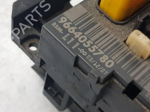 Fuse box PEUGEOT 307 CC (3B) 1.6 16V | BP38168558E1 - Image 3