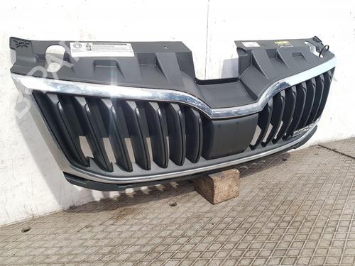 Grille SKODA OCTAVIA III Combi (5E5, 5E6) 2.0 TDI RS | BP29378908C40 