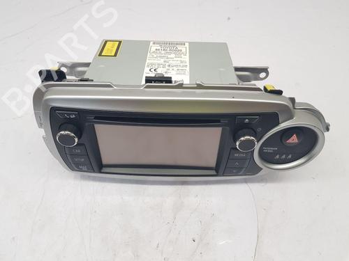 Used Electronic module Electronic module TOYOTA YARIS (_P9_) 1.4 D-4D (NLP90_, NLP90R) (90 hp) 40598854 40598854