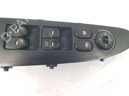 Right front window switch HYUNDAI i30 (FD) 1.6 CRDi | BP38267072I26 - Image 2