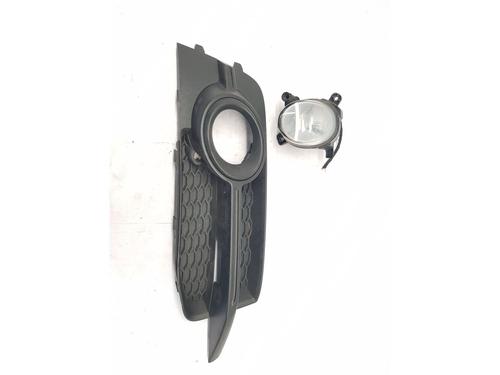 Used Right front fog light AUDI A1 Sportback (8XA, 8XF) 1.4 TFSI (122 hp) 30689951