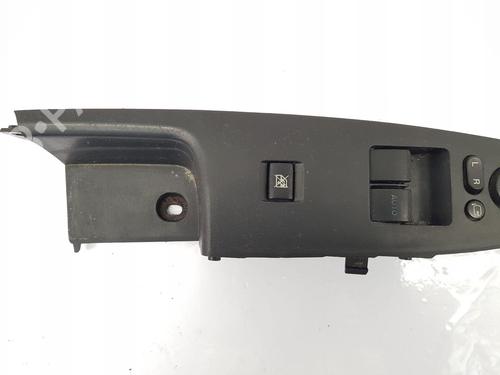 Right front window switch MAZDA 2 (DE_, DH_) 1.3 (DE3FS) | BP31983456I26