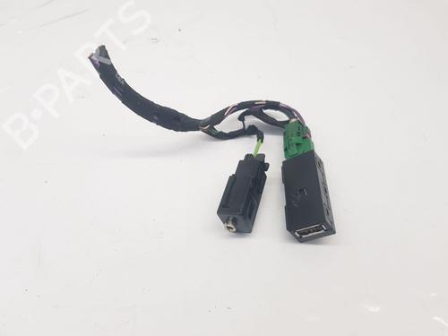 Used Electronic module Electronic module SKODA FABIA III (NJ3) 1.2 TSI (90 hp) 36342744 36342744