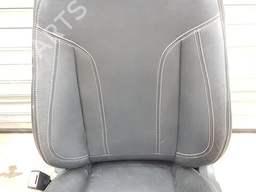 Right front seat FORD FIESTA VI (CB1, CCN) 1.6 Ti | BP26903388C16 