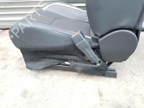 Right front seat TOYOTA COROLLA Hatchback (_E21_, _EA1_, _EH1_) 1.8 Hybrid (ZWE211, ZWE219) | BP29620591C16