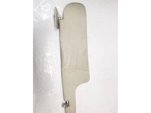 Used Right sun visor Right sun visor IVECO DAILY V Platform/Chassis 26L11, 29L11, 29S11, 35C11D, 35S11, 40C11 (106 hp) 39749380 39749380