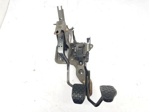 Used Pedal VW TRANSPORTER T5 Van (7HA, 7HH, 7EA, 7EH) 2.5 TDI (130 hp) 30796224