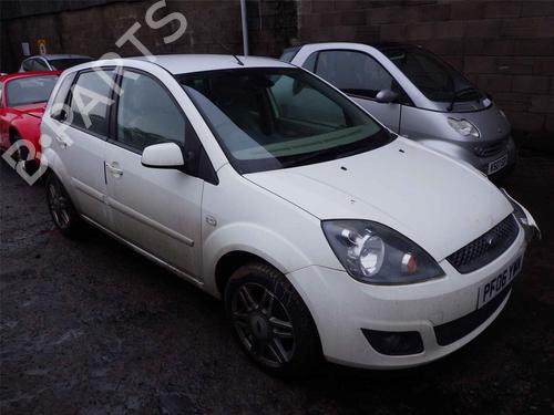 Brugte FORD FIESTA V (JH_, JD_) 1.4 16V (80 hp) 4326949