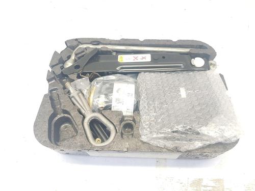 Used Jack Kit Jack Kit MINI MINI (R56) One (98 hp) 33630227 33630227