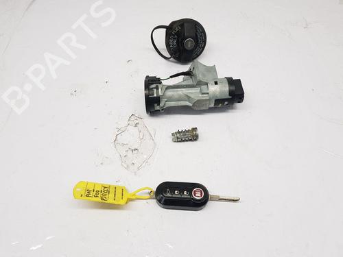 Ratlås/Tændingslås FIAT 500 (312_) 1.2 (312AXA1A) (69 hp) 31691011