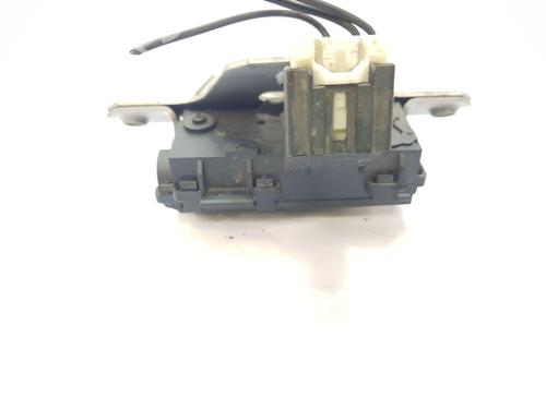 Tailgate lock LAND ROVER RANGE ROVER SPORT I (L320) 3.0 D 4x4 | BP26163499C101 