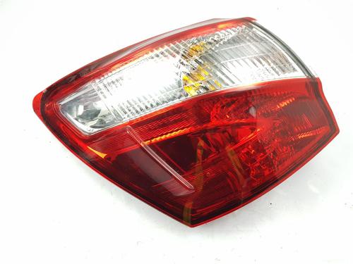 left-taillight-nissan-qashqai-i-j10-nj10-2006-2007-2008-2009-2010-2011-2012-2013-2014-2015-31663305 main image