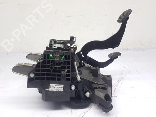 Pedal VAUXHALL CORSA Mk IV (E) (X15) 1.2 | BP30839941I4