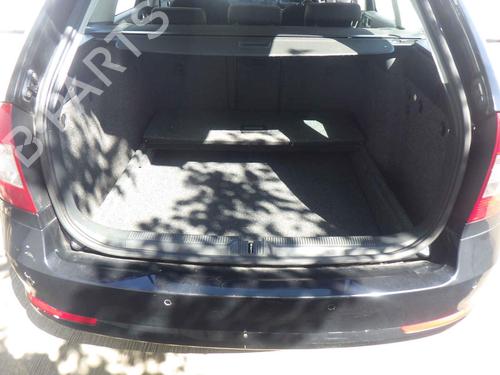 Gebruikte SKODA OCTAVIA II Combi (1Z5) 1.6 TDI (105 hp) 4192739 Onderdelen