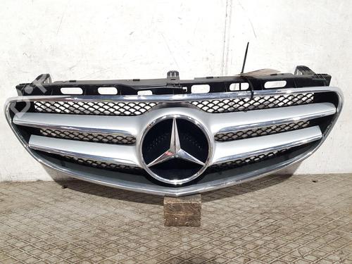 Used Grille MERCEDES-BENZ E-CLASS (W212) E 220 CDI / BlueTEC (212.001, 212.002) (170 hp) 31959777