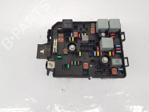 Boîte à Fusibles Boîte à Fusibles VAUXHALL CORSA Mk IV (E) (X15) 1.4 (75 hp) 34331894 34331894