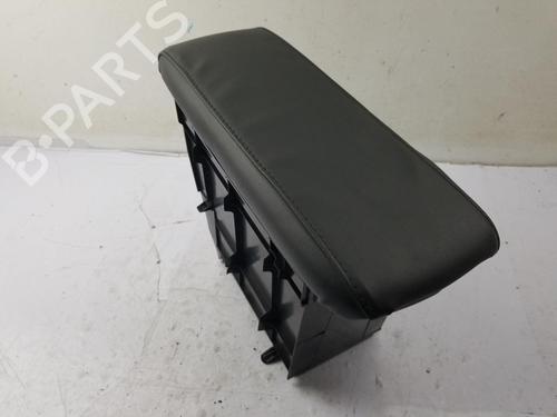Used Armrest / Center console Armrest / Center console 38602144 38602144