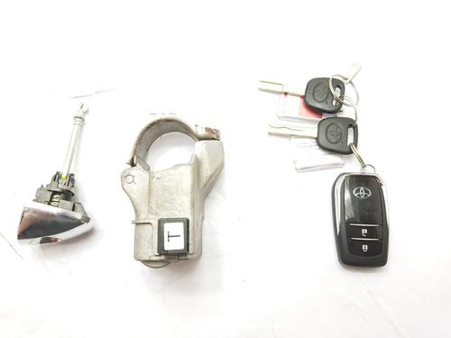 Used Ignition barrel TOYOTA HILUX VIII Pickup (_N1_) 2.4 D 4WD (GUN125_, GUN125R) (150 hp) 29343242