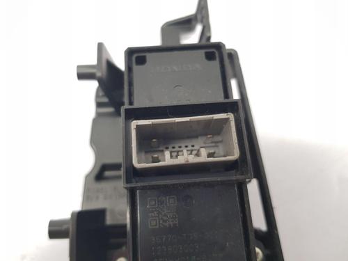 Right rear window switch HONDA HR-V (RU) 1.5 (RU1) | BP31983232I28 