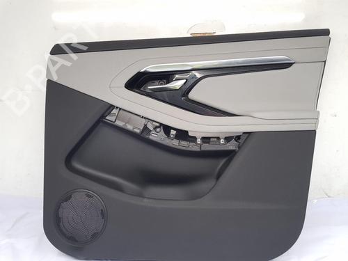 front-right-panel-land-rover-range-rover-evoque-l551-2018-31691183 main image