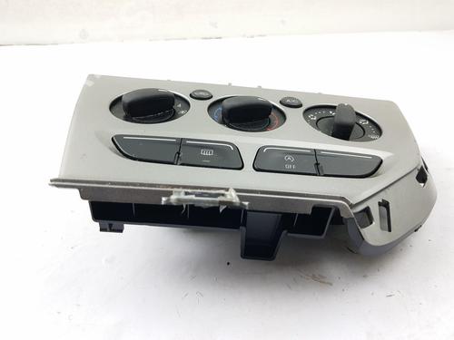 Climate control FORD FOCUS III 1.6 TDCi ECOnetic | BP31663402I5