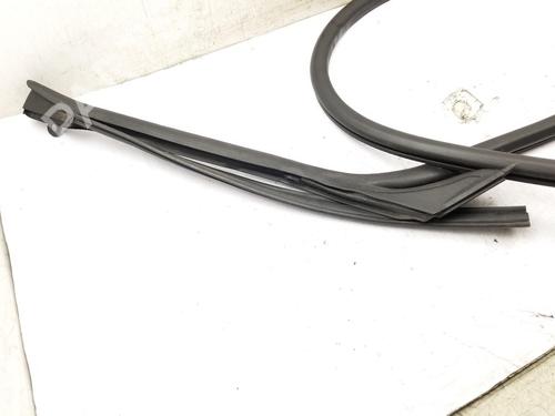 Rubber door seal AUDI R8 (4S3, 4SP) 5.2 FSI Plus quattro | BP22682190C142