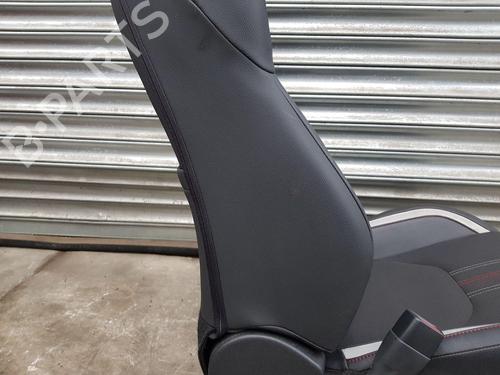 Left front seat TOYOTA COROLLA Hatchback (_E21_, _EA1_, _EH1_) 1.8 Hybrid (ZWE211, ZWE219) | BP29620592C15 