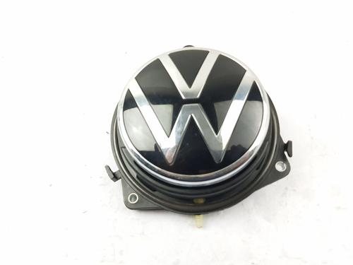 Używane Klamka klapy tylnej / bagażnika VW GOLF VIII (CD1, DA1) 2.0 TDI (150 hp) 28158058